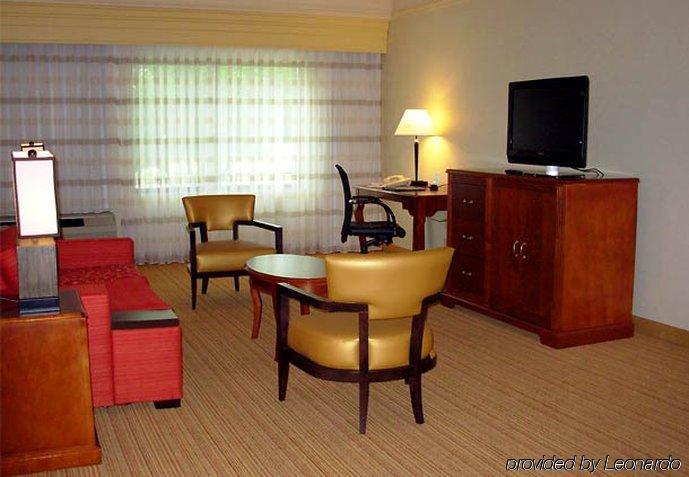 Hotel Courtyard By Marriott Springfield Habitación foto